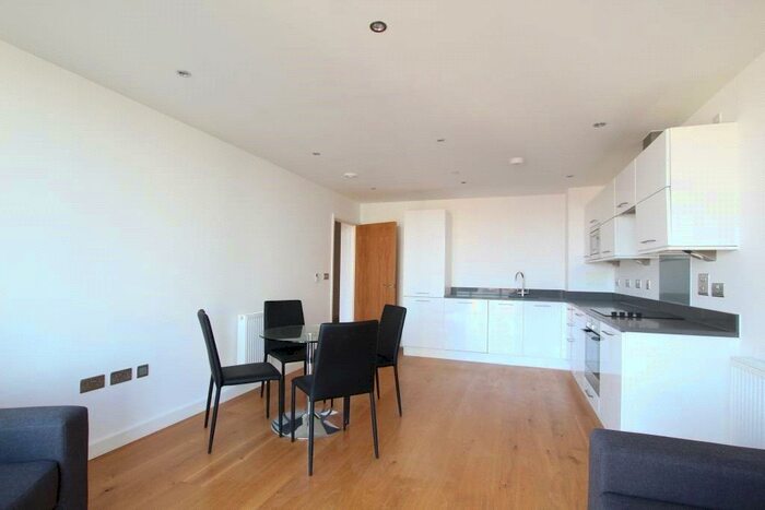 1 Bedroom Apartment To Rent In High Street, London, E15