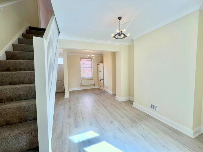 2 Bedroom Property To Rent In Carnot Street, York, YO26