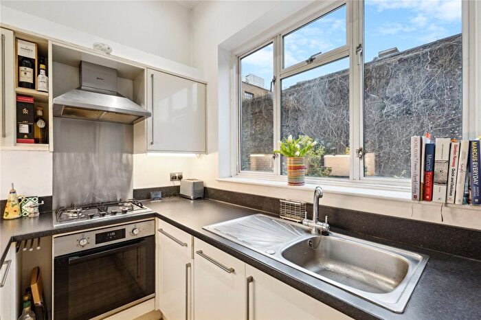 1 Bedroom Flat For Sale In Gloucester Avenue, Primrose Hill, London, NW1