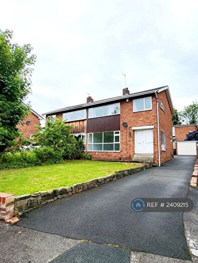 3 Bedroom Semi-Detached House To Rent In North Grove Rise, Leeds, LS8