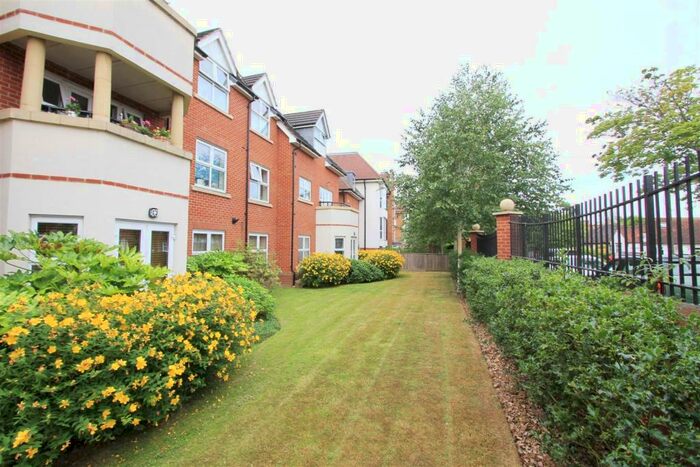 1 Bedroom Apartment To Rent In Pembroke Road, Ruislip, HA4
