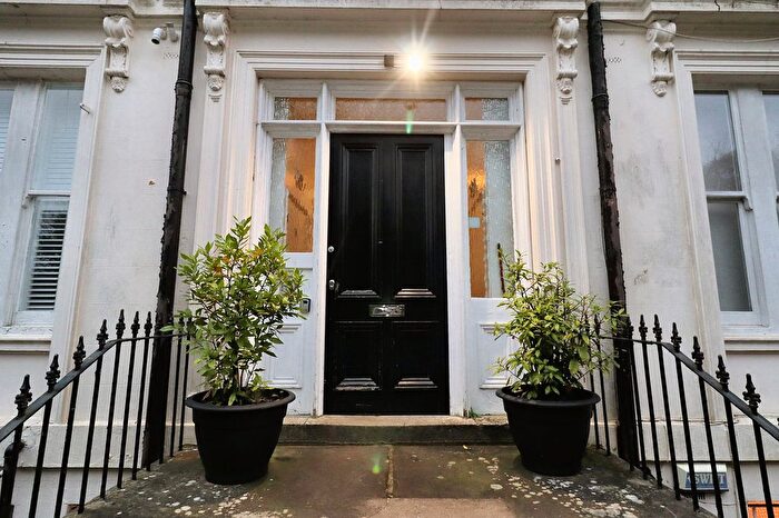 2 Bedroom Flat To Rent In Mount Pleasant Avenue, Tunbridge Wells, TN1