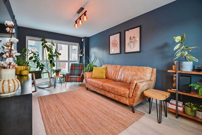 3 Bedroom Detached House For Sale In Dibdale Gardens, Nunthorpe, Middlesbrough, North Yorkshire, TS7