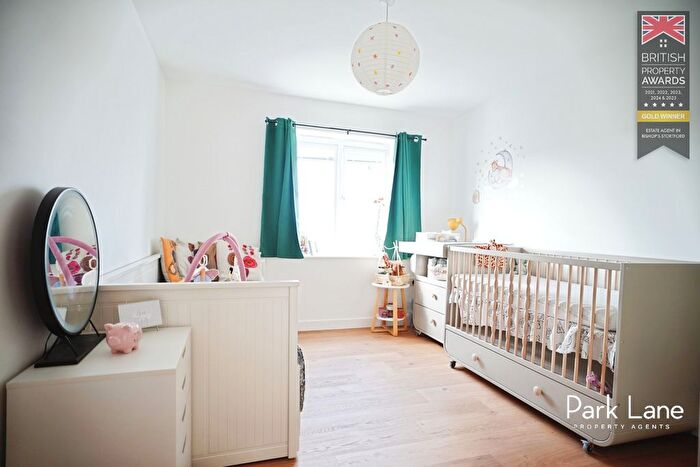 2 Bedroom Flat For Sale In Gibson Road, Bishops Stortford, CM23