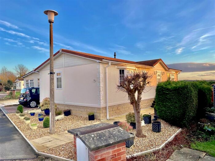 2 Bedroom Park Home For Sale In Upper Pendock, Malvern, WR13