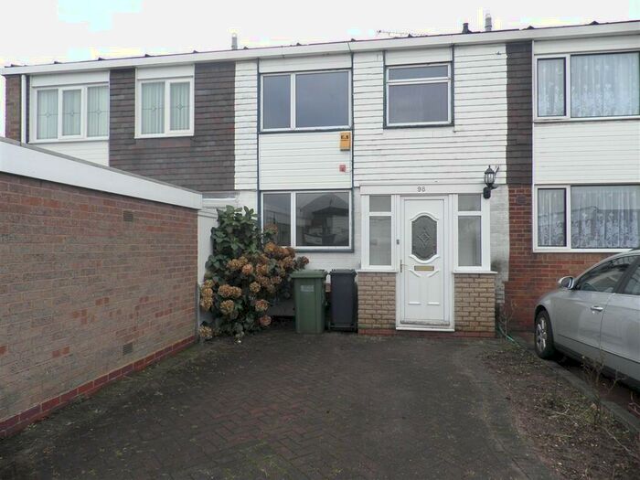3 Bedroom House To Rent In Nineacres Drive, Birmingham, B37