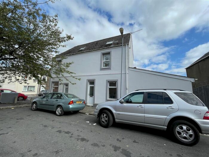 7 Bedroom Terraced House To Rent In Daniel Street, Cathays, Cardiff, CF24
