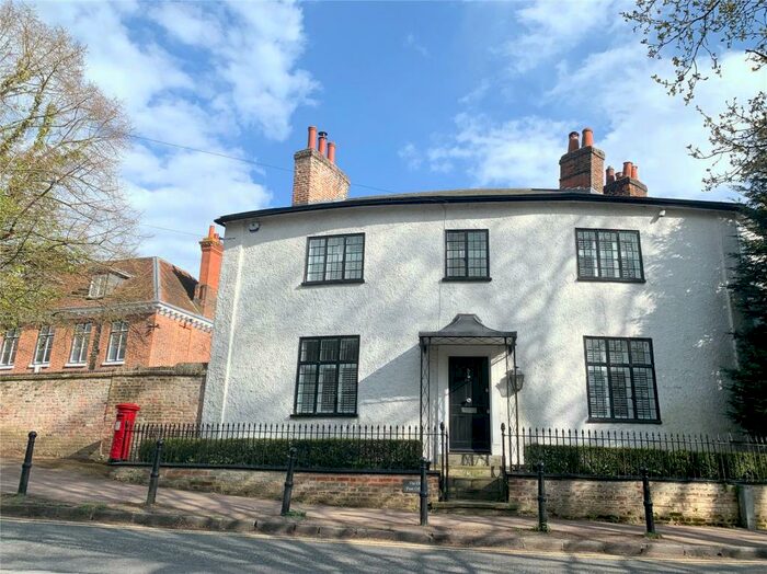 3 Bedroom Semi-Detached House For Sale In Wigley Bush Lane, Brentwood, Essex, CM14