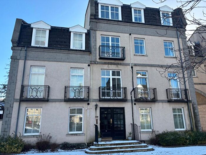 2 Bedroom Flat To Rent In Great Western Road, West End, Aberdeen, AB10