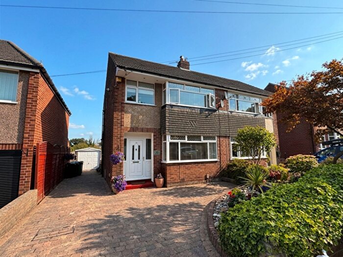 4 Bedroom Semi Detached House For Sale In Oxford Drive, Woodley, SK6