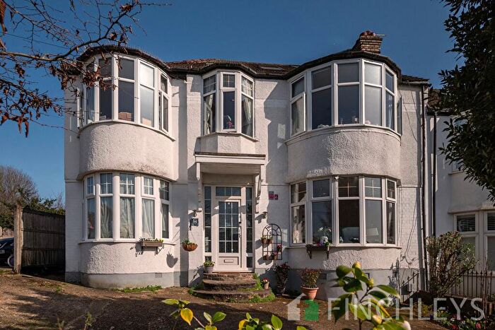 5 Bedroom Semi Detached House For Sale In Ridgeway Avenue, Barnet, EN4