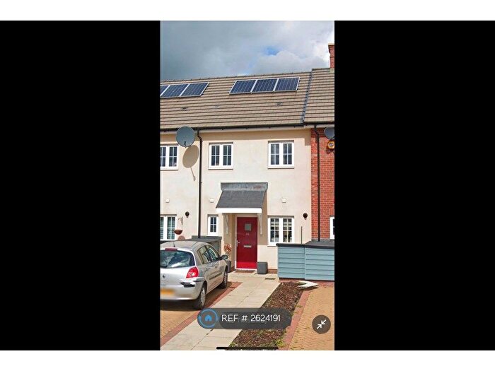 2 Bedroom Terraced House To Rent In Twist Way, Slough, SL2