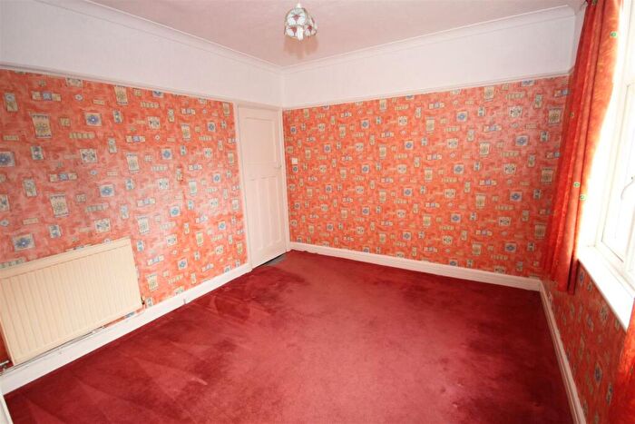 2 Bedroom Semi-Detached Bungalow For Sale In Tyn-Y-Parc Road, Rhiwbina, Cardiff, CF14