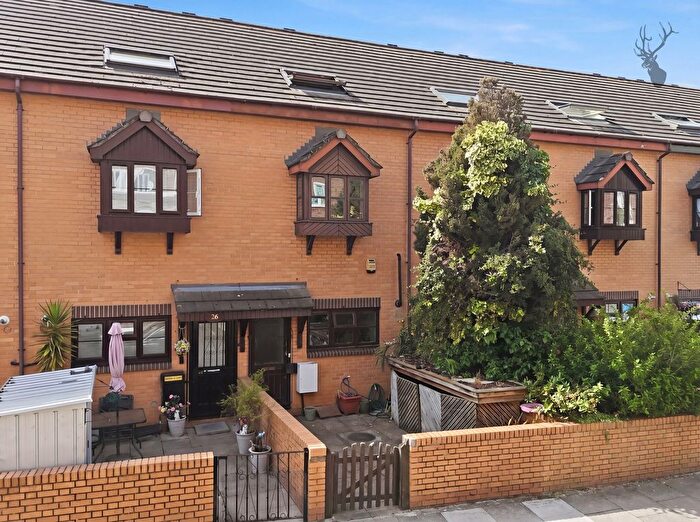 4 Bedroom Terraced House For Sale In Alice Lane, London, E3