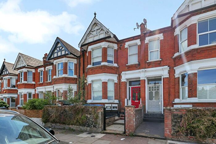 2 Bedroom Apartment For Sale In Leghorn Road, London, NW10