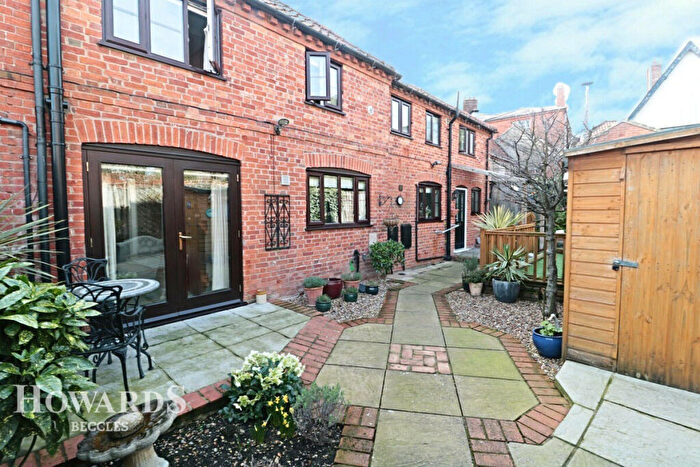 3 Bedroom Cottage For Sale In Sayers Yard, Newgate, Beccles, NR34