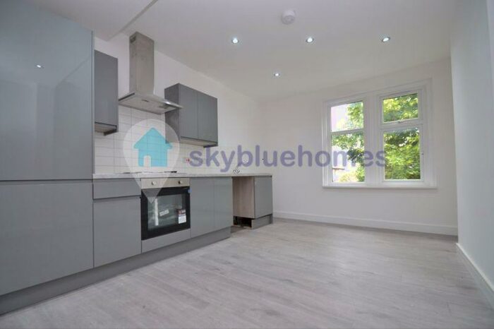 1 Bedroom Flat To Rent In Hinckley Road, Leicester, LE3