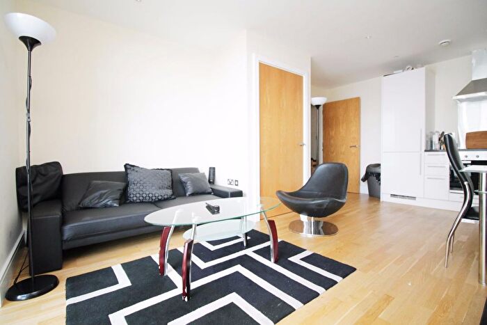 1 Bedroom Flat To Rent In Cobalt Point, Millharbour, Canary Wharf, E14