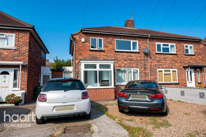 2 Bedroom Semi-Detached House For Sale In Langdale Drive, Scawthorpe, Doncaster, DN5