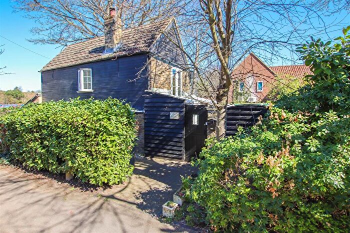 2 Bedroom Detached House For Sale In Church Street, Ware, SG12