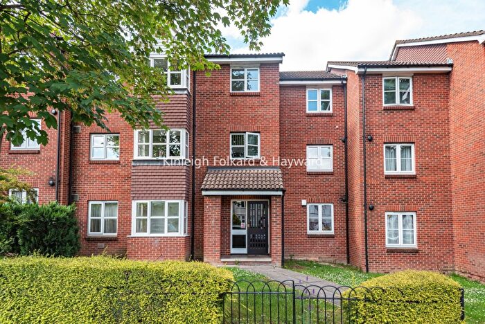 1 Bedroom Flat To Rent In Le May Avenue, Grove Park, London, SE12