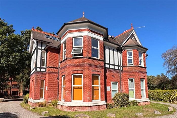 2 Bedroom Maisonette To Rent In Bournemouth Centre, BH1