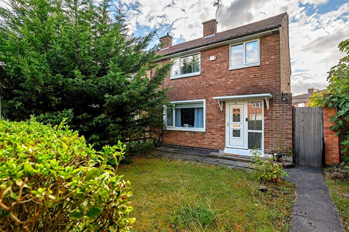 3 Bedroom Semi-Detached House For Sale In Chaloners Road, Dringhouses, York, YO24