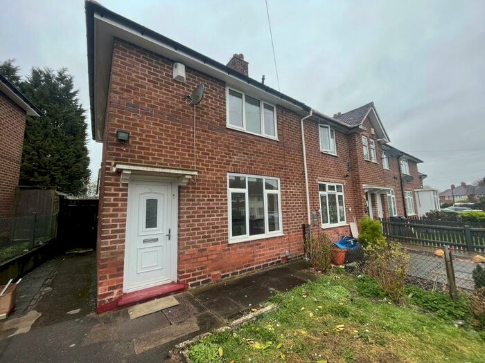 3 Bedroom House To Rent In Wychbold Crescent, Birmingham, B33