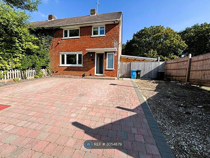 4 Bedroom Semi-Detached House To Rent In Belben Road, Poole, BH12