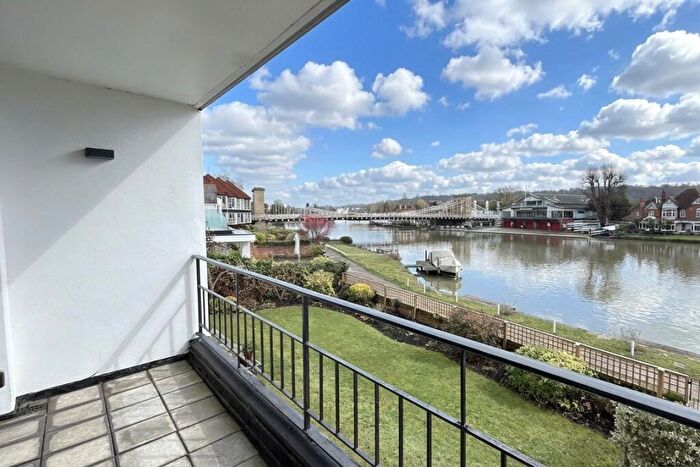 2 Bedroom Maisonette To Rent In Riverside, Marlow, Buckinghamshire, SL7