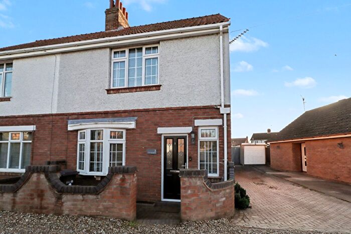 3 Bedroom Semi-Detached House For Sale In King's Lynn, Norfolk, PE30