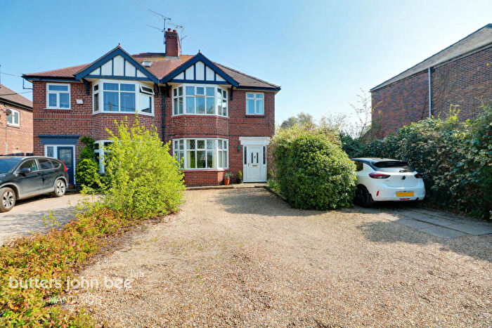 3 Bedroom Semi-Detached House For Sale In Middlewich Road, Nantwich, CW5