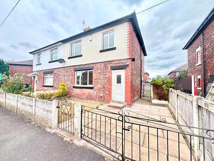 3 Bedroom Semi-Detached House To Rent In Grange Road, Worsley, Salford, M28