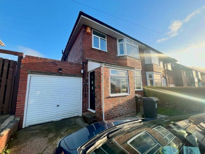 3 Bedroom Semi-Detached House To Rent In Fox Hill Road, Sheffield, S6