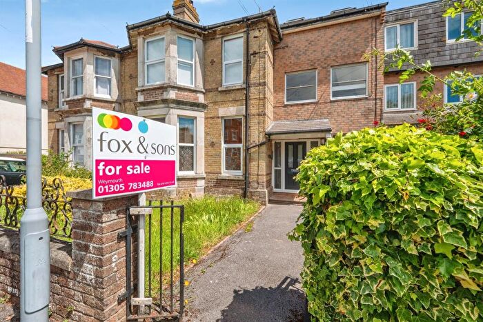 1 Bedroom Flat For Sale In Glendinning Avenue, Weymouth, DT4