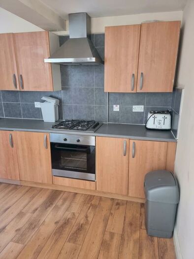 4 Bedroom Flat To Rent In Gloucester Road, Bristol, BS7