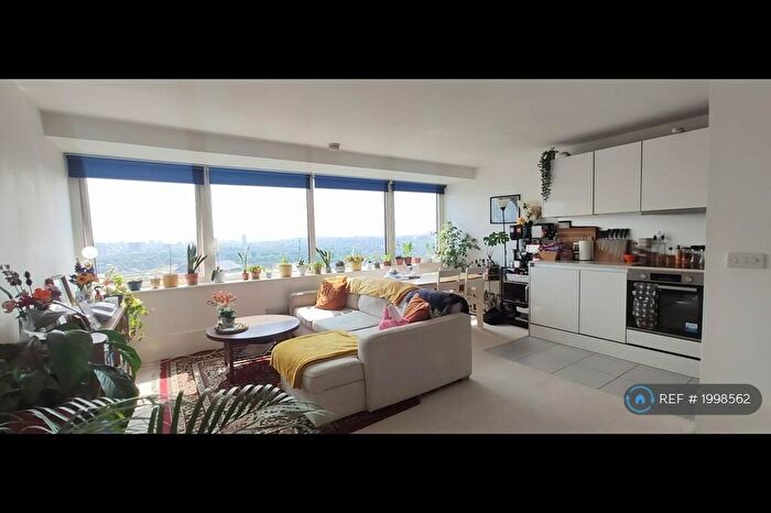 2 Bedroom Flat To Rent In Aragon Tower, London, SE8