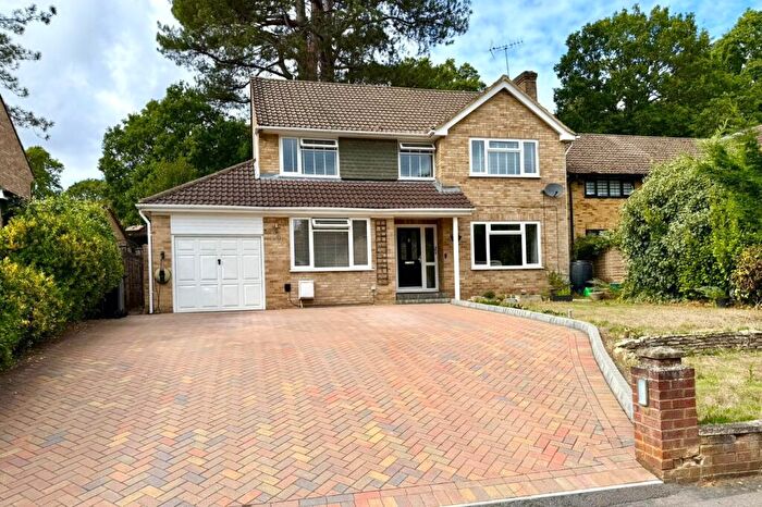 4 Bedroom Detached House For Sale In Highbury Crescent, Camberley, GU15