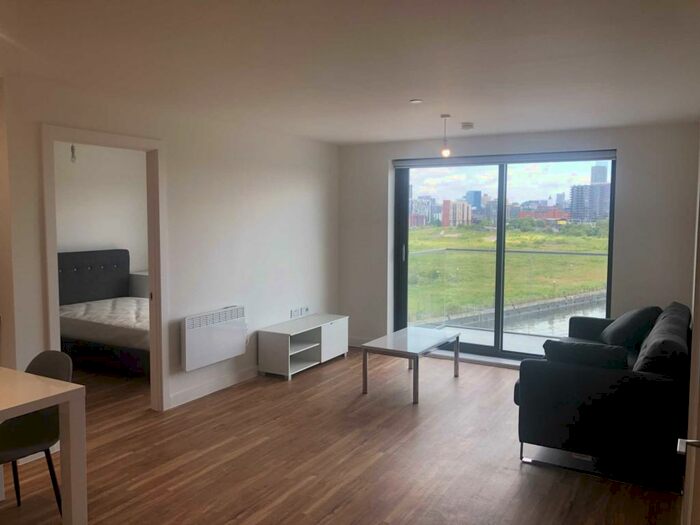 2 Bedroom Apartment To Rent In Block B Manchester Waters, Pamona Wharf, M16