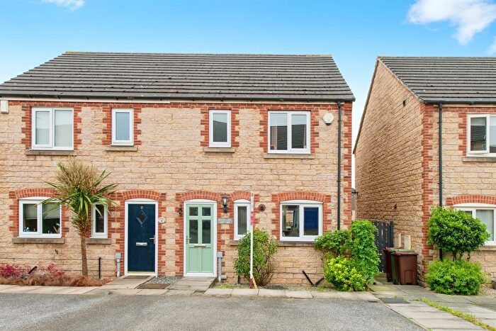 3 Bedroom Semi-detached House For Sale In Paddock Close, Ackworth, Pontefract, WF7