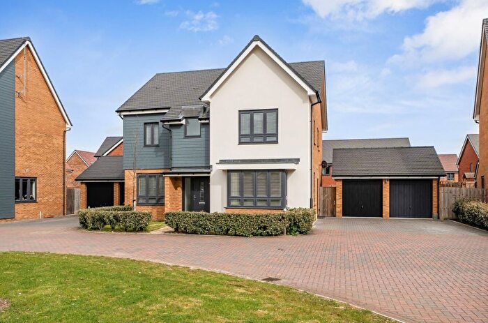 5 Bedroom Detached House For Sale In Allen Court, Wootton, MK43