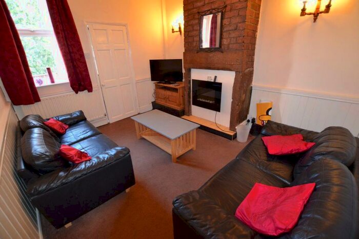 3 Bedroom House To Rent In Radbourne Street, DE22