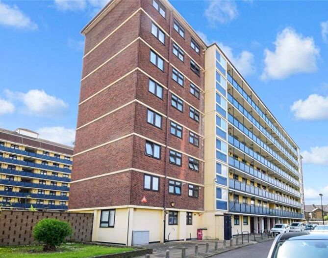 2 Bedroom Flat To Rent In St George Court, London, E6