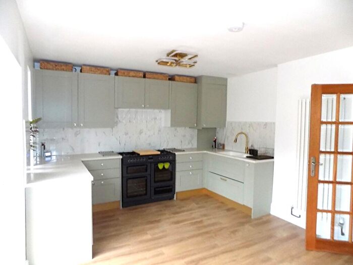 3 Bedroom Semi-Detached House For Sale In Bentham Drive, Liverpool, L16