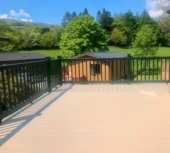 2 Bedroom Mobile/park Home For Sale In Limefitt Holiday Park, Patterdale Road, Windermere, LA23