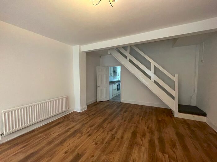 3 Bedroom Property To Rent In Megan Street, Cwmdu, Swansea SA5