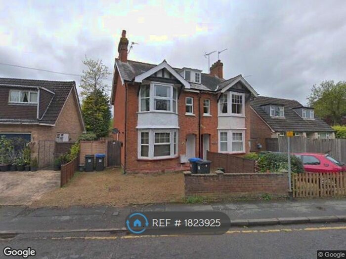 1 Bedroom Flat To Rent In Horsell, Woking, GU21