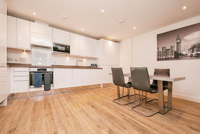 1 Bedroom Apartment To Rent In High Street, Colchester, CO1