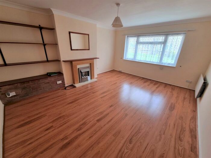 1 Bedroom Maisonette To Rent In Minden Road, Sudbury, CO10