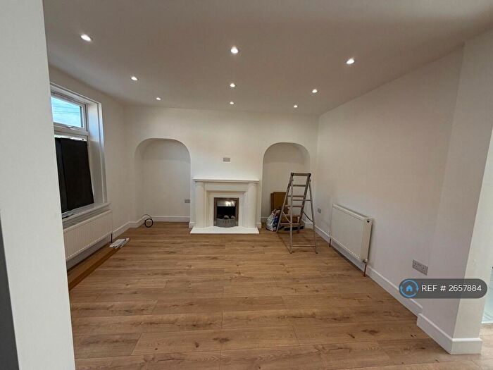 2 Bedroom Terraced House To Rent In Markyate Road, Dagenham, RM8